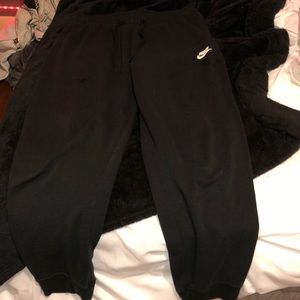 women’s nike joggers